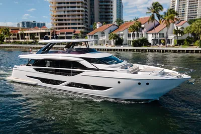 Ferretti Yachts 860