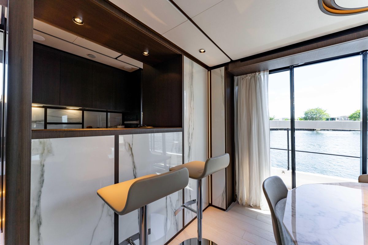 2023 Ferretti Yachts 86 
