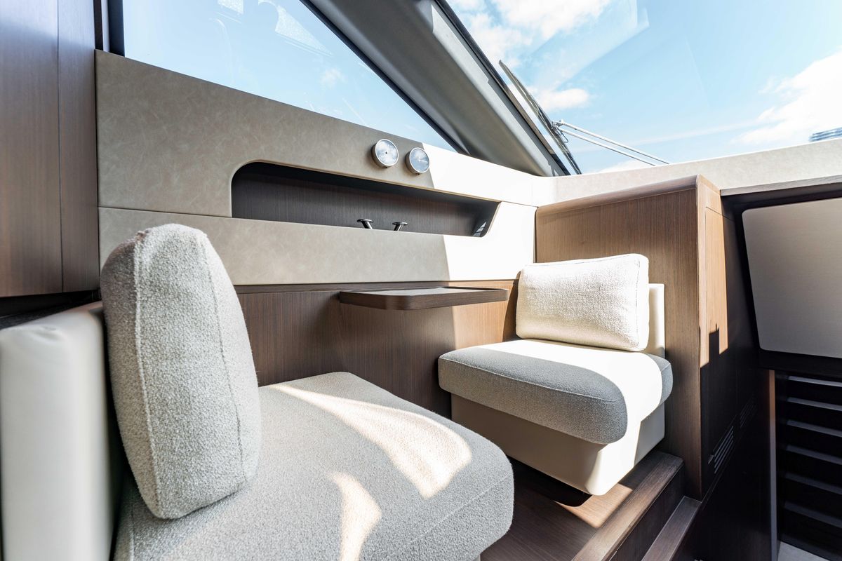 2023 Ferretti Yachts 86 