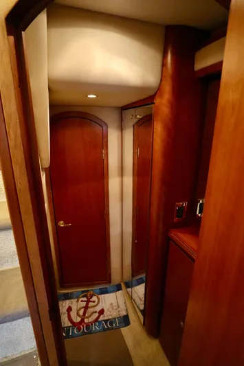 Entourage Yacht Photos Pics Interior of 2000 Cruisers Yachts 3870 with wooden doors.