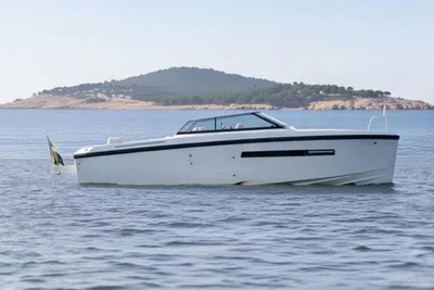 2023 Delta Powerboats 33 Open