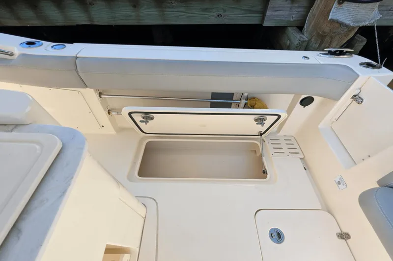 Thavma Yacht Photos Pics 