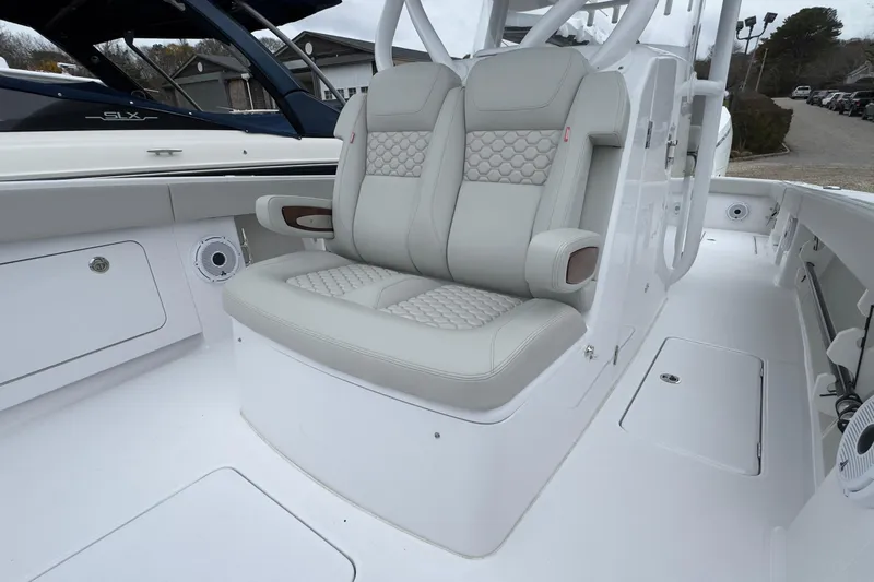  Yacht Photos Pics 2024 Jupiter 32 FS boat with luxurious dual seating and modern design.