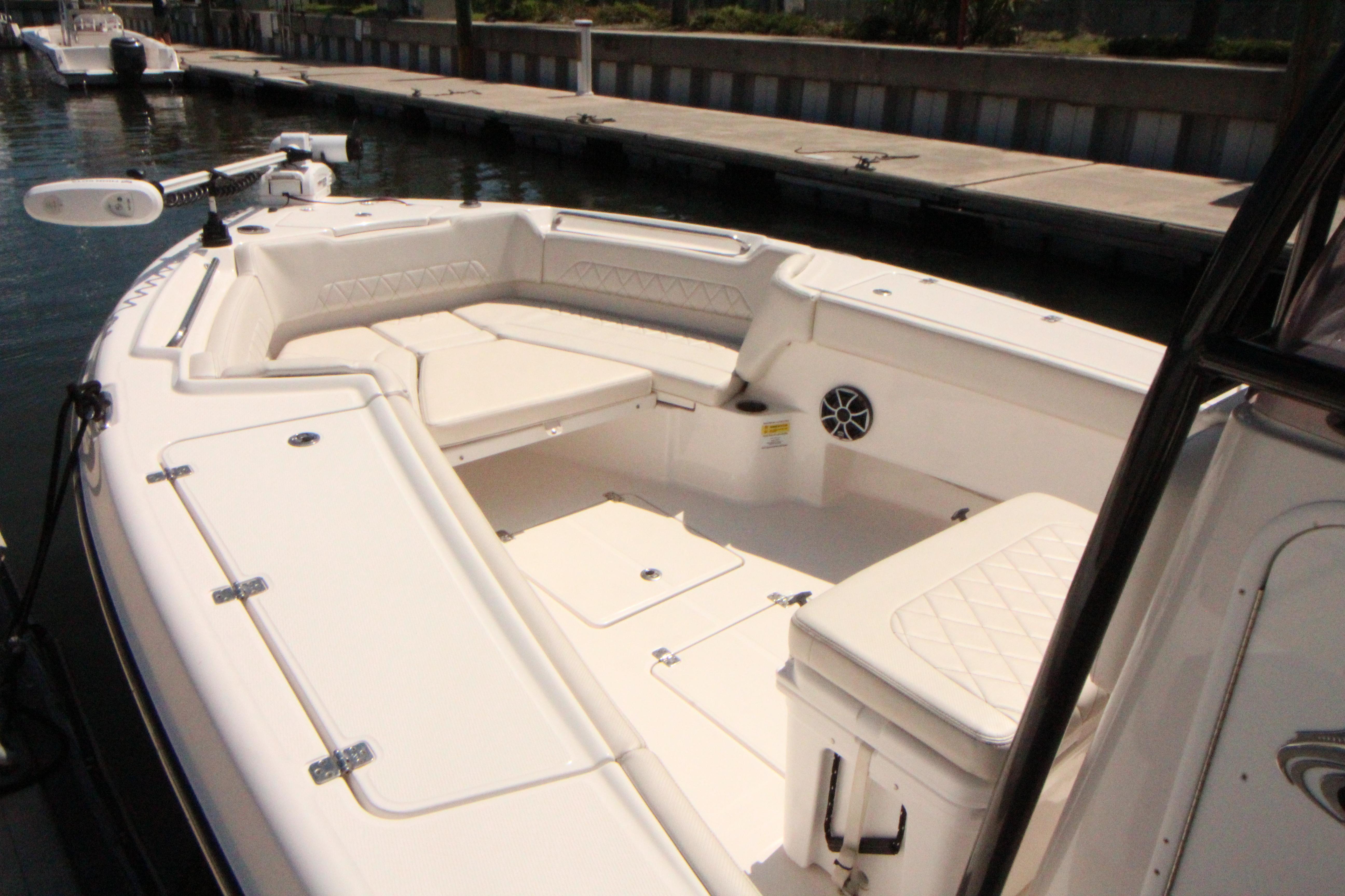 2021 Blue Wave 2800 Makaira Center Console For Sale - Yachtworld