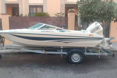 2000 Astromar LS 470