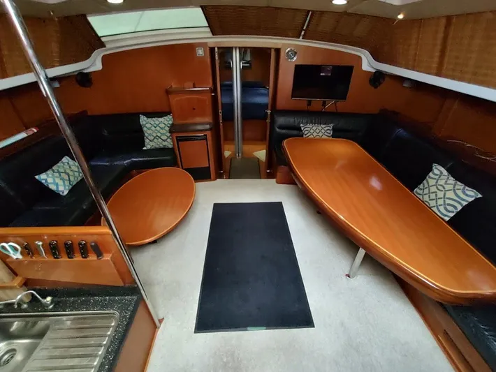 Seeker Yacht Photos Pics 