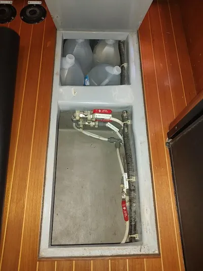 Seeker Yacht Photos Pics 