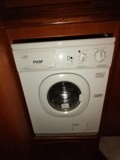 Seeker Yacht Photos Pics 