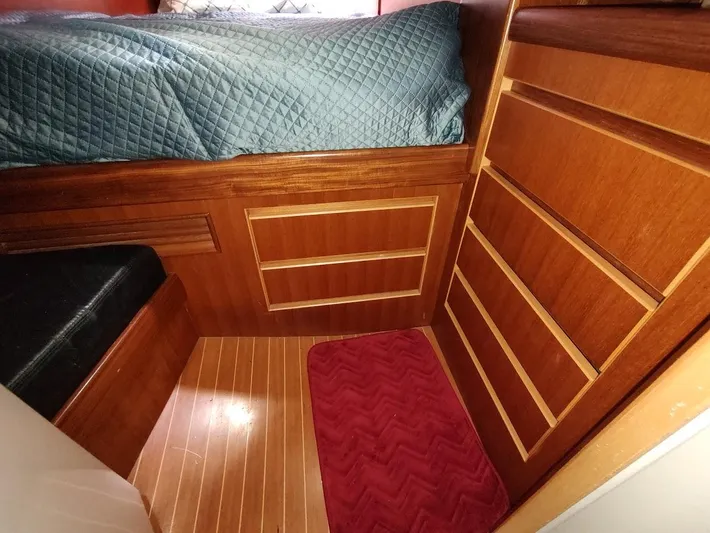 Seeker Yacht Photos Pics 