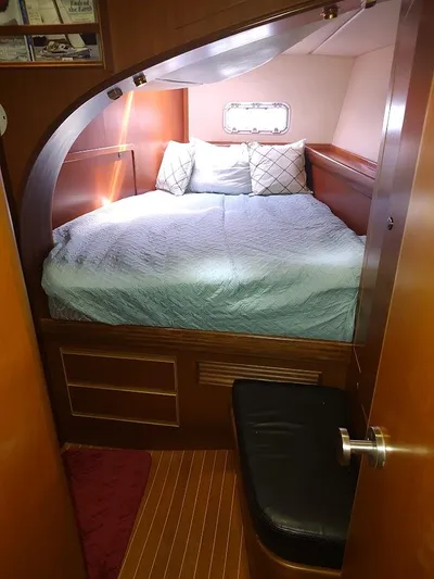 Seeker Yacht Photos Pics 