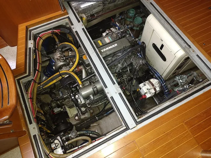 Seeker Yacht Photos Pics 