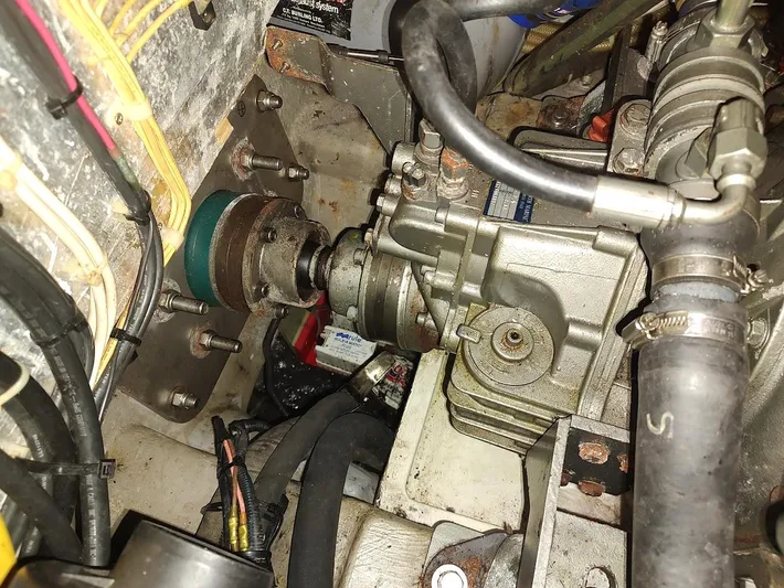 Seeker Yacht Photos Pics 