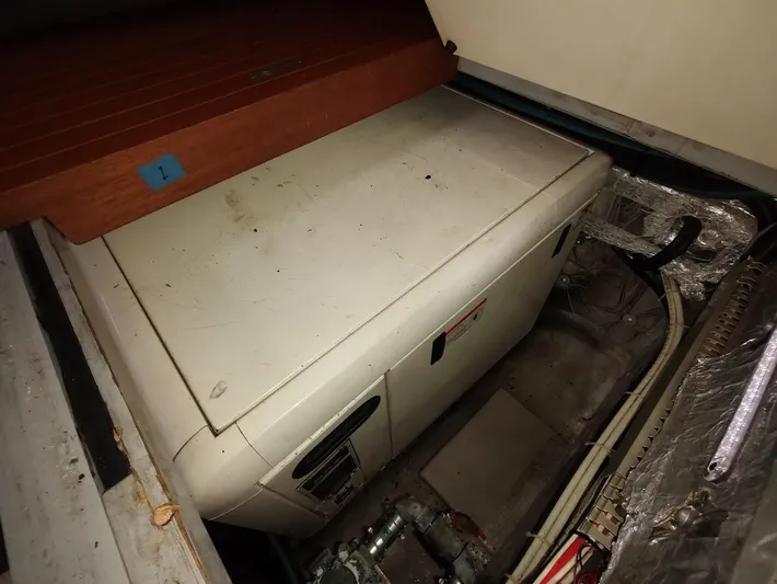 Seeker Yacht Photos Pics 