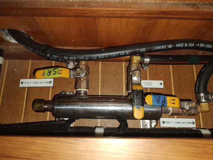 Seeker Yacht Photos Pics 