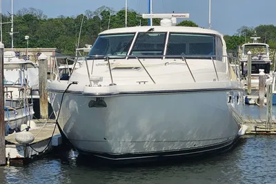 Tiara Yachts 4300 Sovran