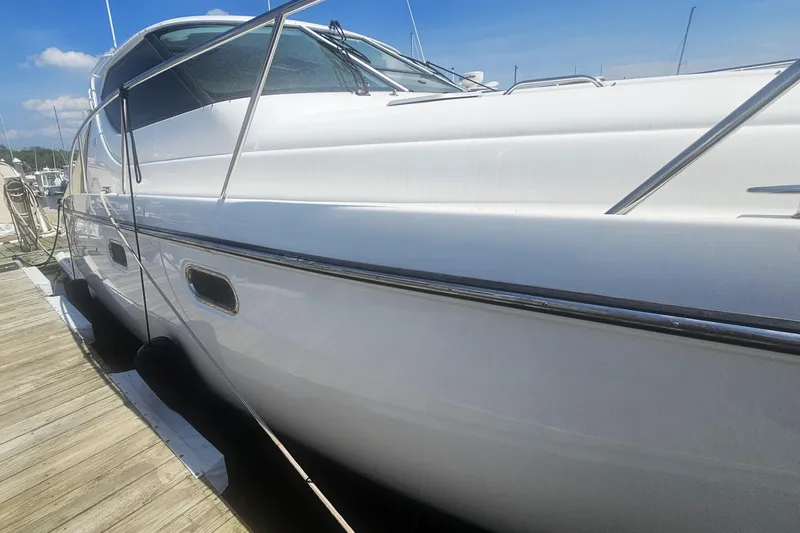 Maroner Yacht Photos Pics 