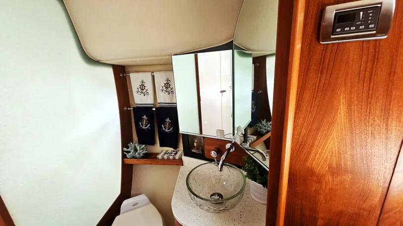 Maroner Yacht Photos Pics 