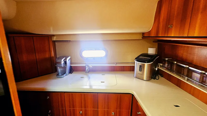 Maroner Yacht Photos Pics 