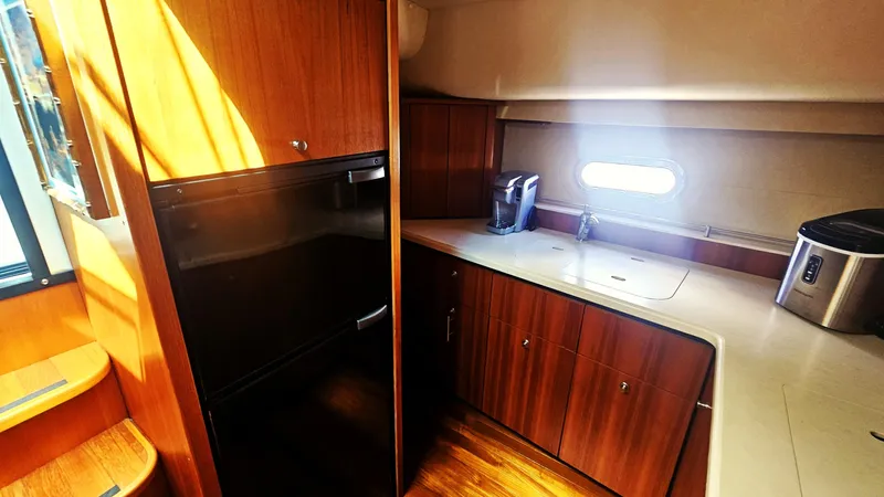 Maroner Yacht Photos Pics 