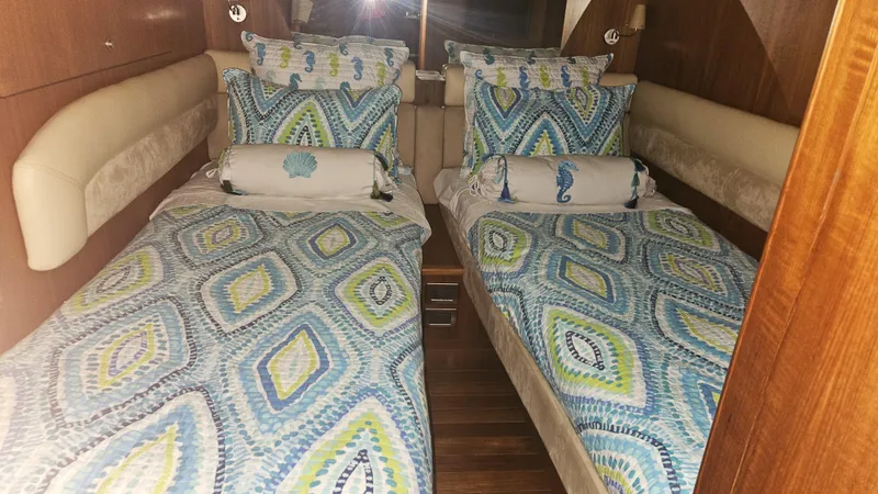 Maroner Yacht Photos Pics 