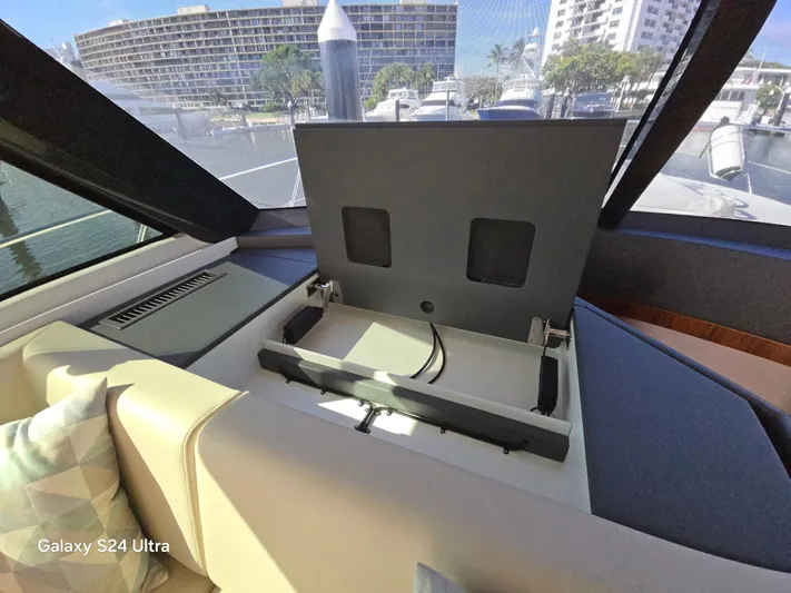 Ocean Driver Yacht Photos Pics 