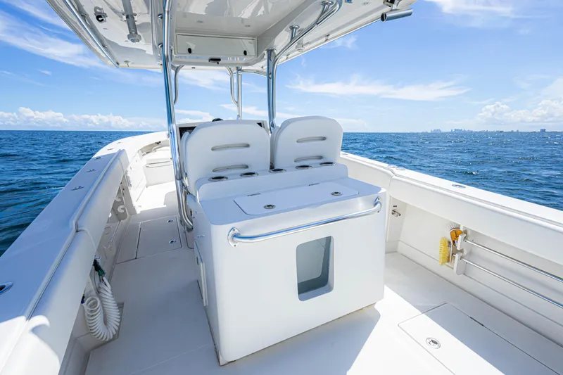 Bandit Yacht Photos Pics 2018 Jupiter 38 FS boat interior on open sea, clear sky, modern design.