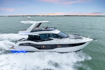 Galeon 500 Fly