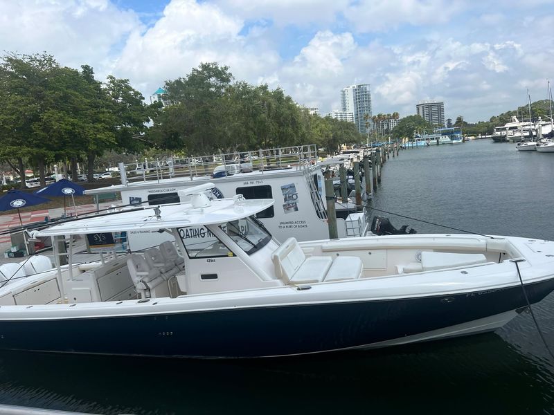 2016 Everglades 435CC