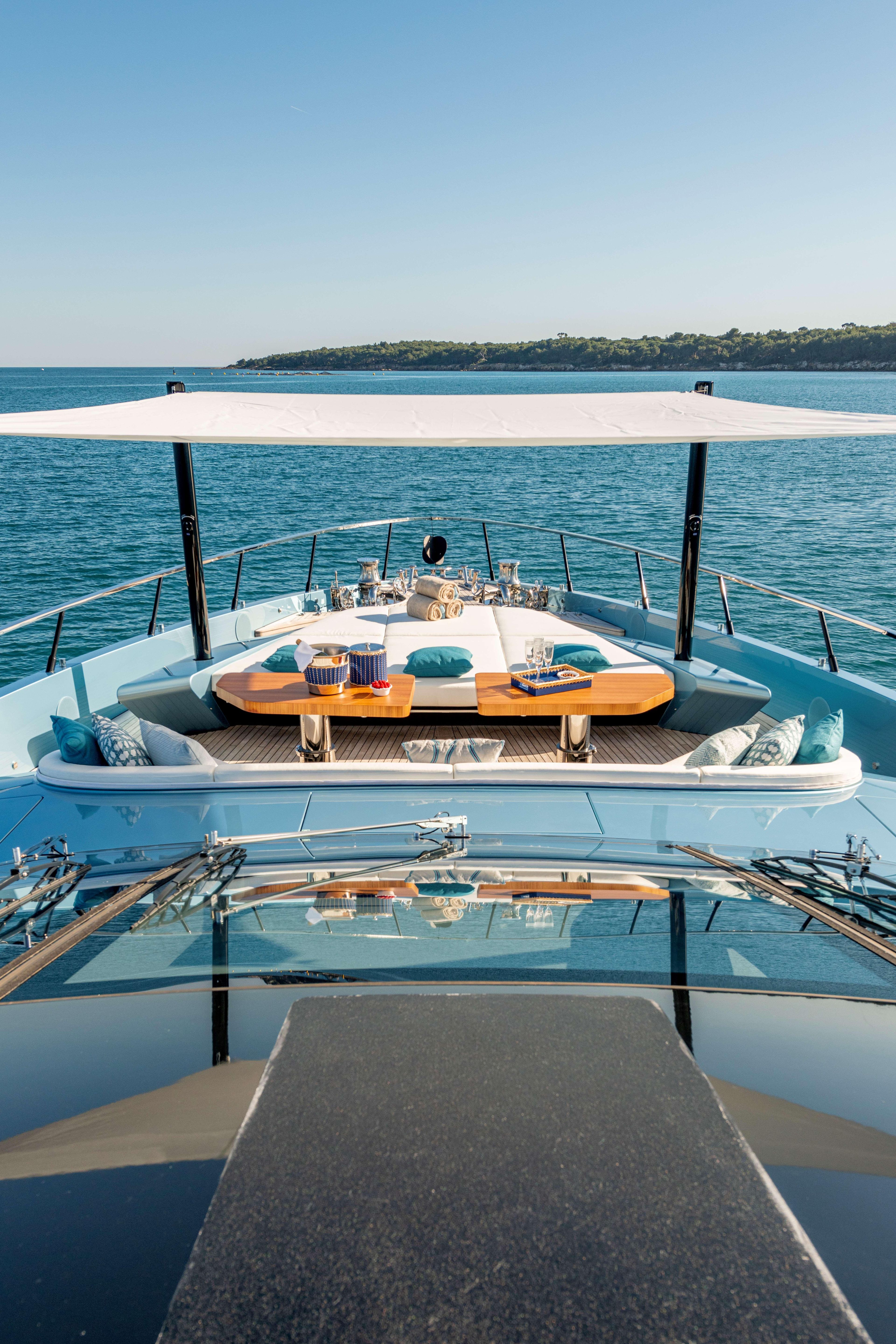 Yacht