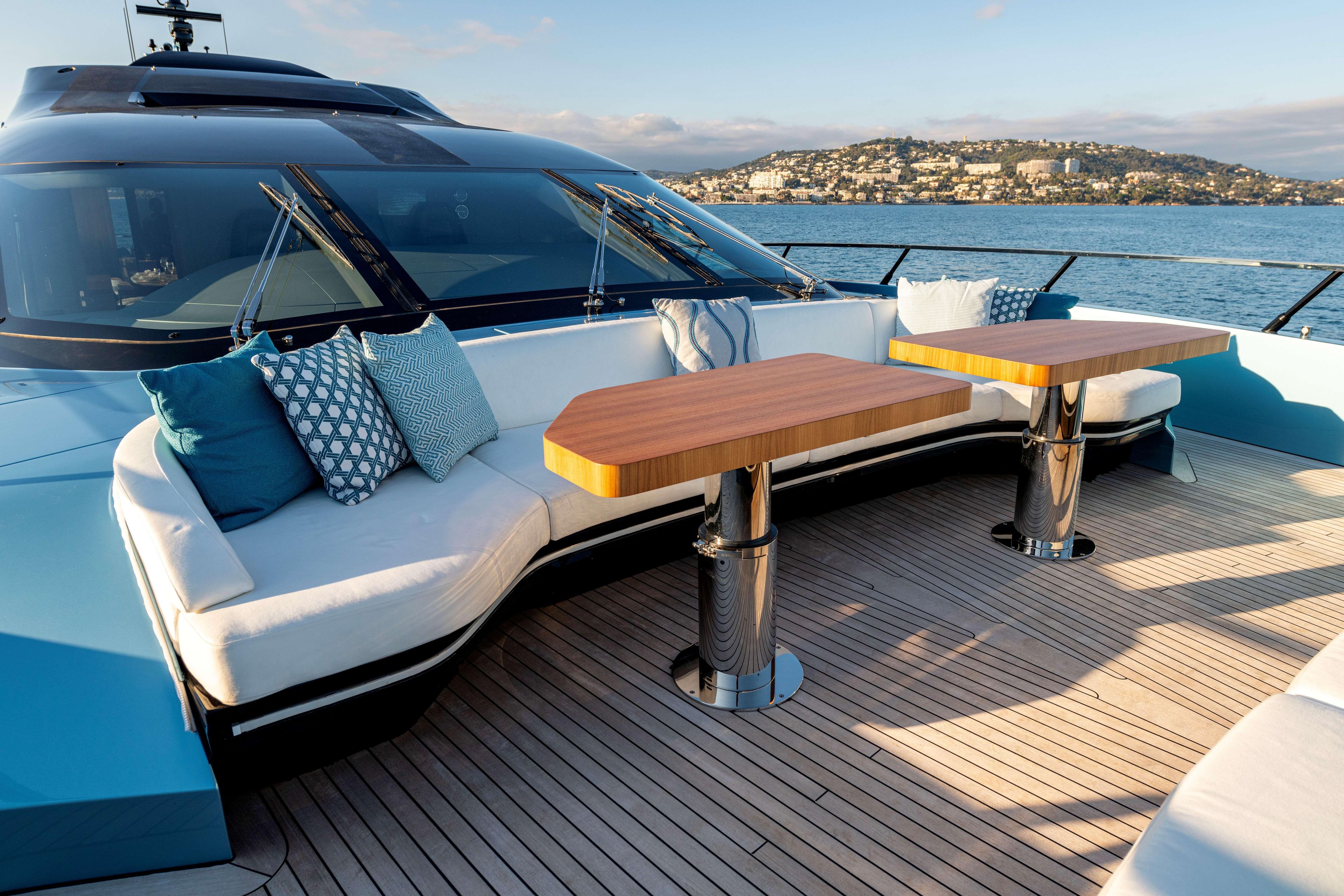 Yacht