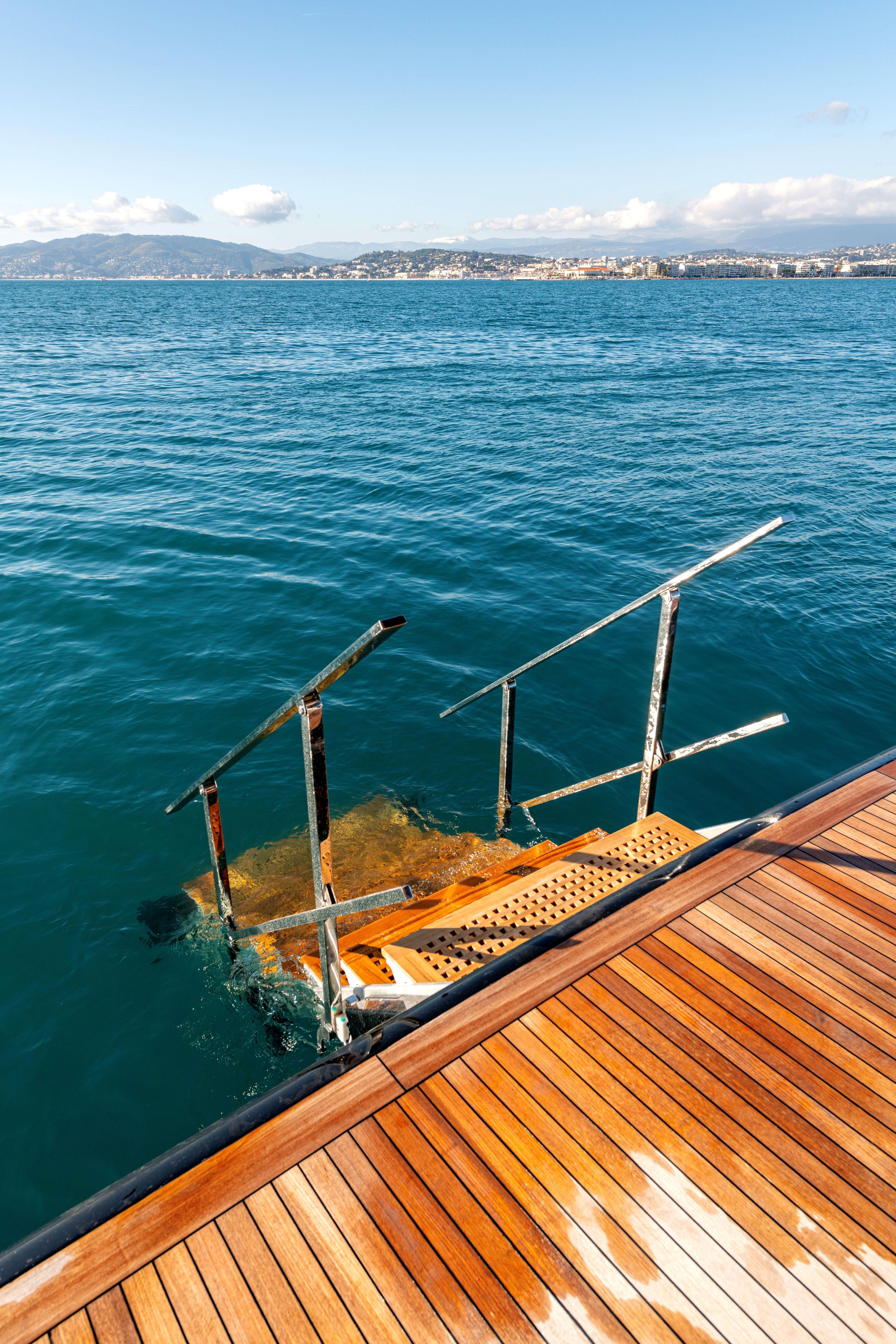 Yacht