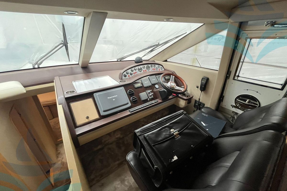 2010 Princess 62 