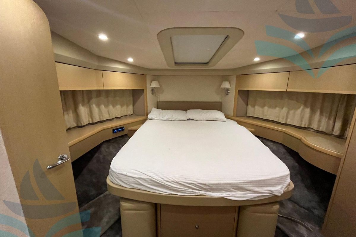 2010 Princess 62 