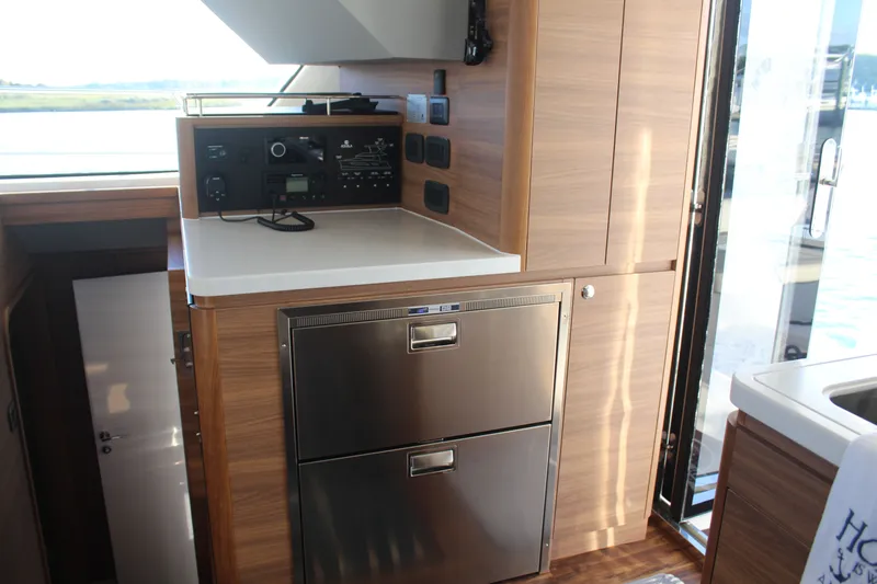 Distilled Spirits Yacht Photos Pics 