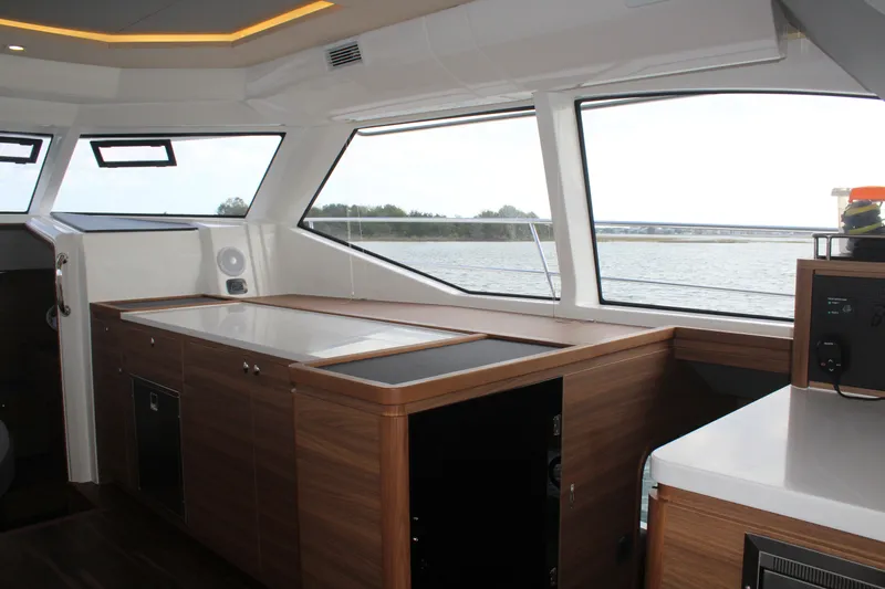 Distilled Spirits Yacht Photos Pics 