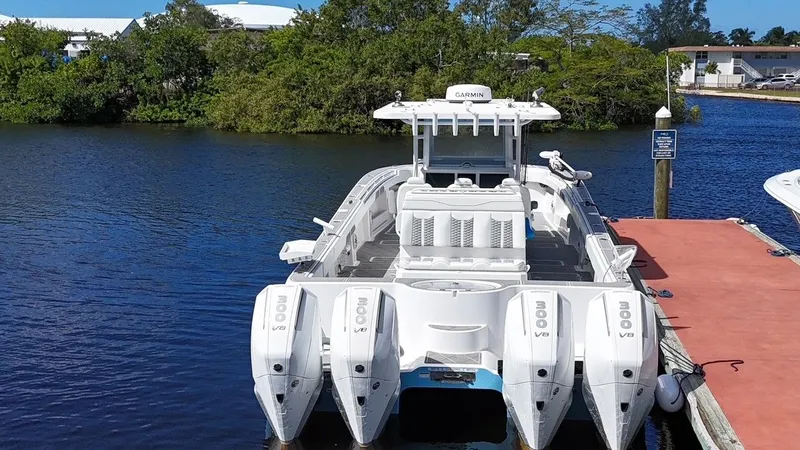  Yacht Photos Pics 2025 INVINCIBLE 35 CAT - Image 4