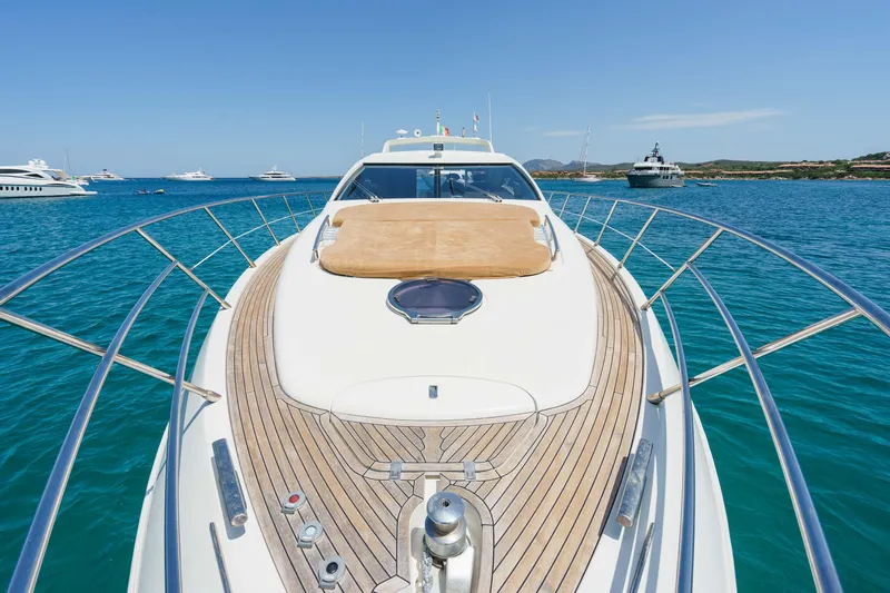 Neytiri Yacht Photos Pics 