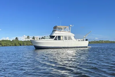 Mainship 430 Trawler