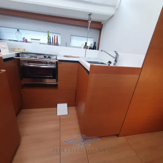  Yacht Photos Pics Jeanneau Sun Odissey 440 (17)