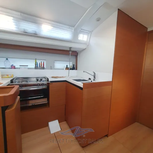  Yacht Photos Pics Jeanneau Sun Odissey 440 (11)