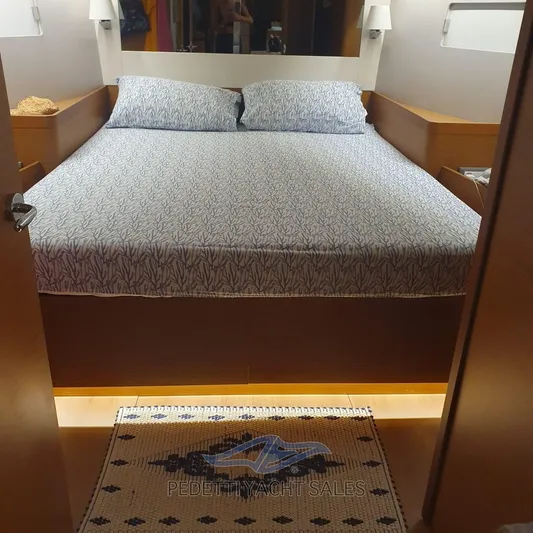  Yacht Photos Pics Jeanneau Sun Odissey 440 (20)