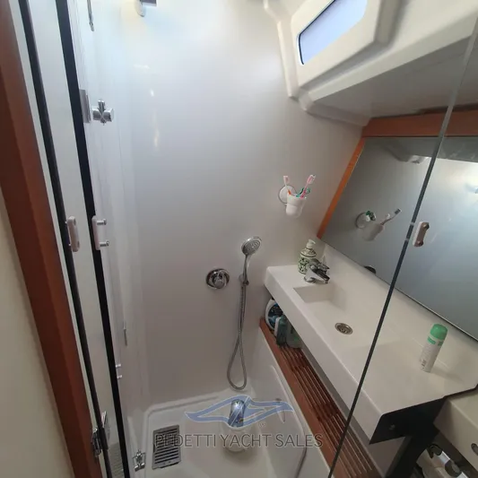  Yacht Photos Pics Jeanneau Sun Odissey 440 (10)