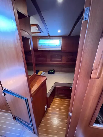 Paradise Yacht Photos Pics 