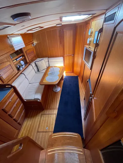 Paradise Yacht Photos Pics 