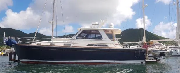 Paradise Yacht Photos Pics 