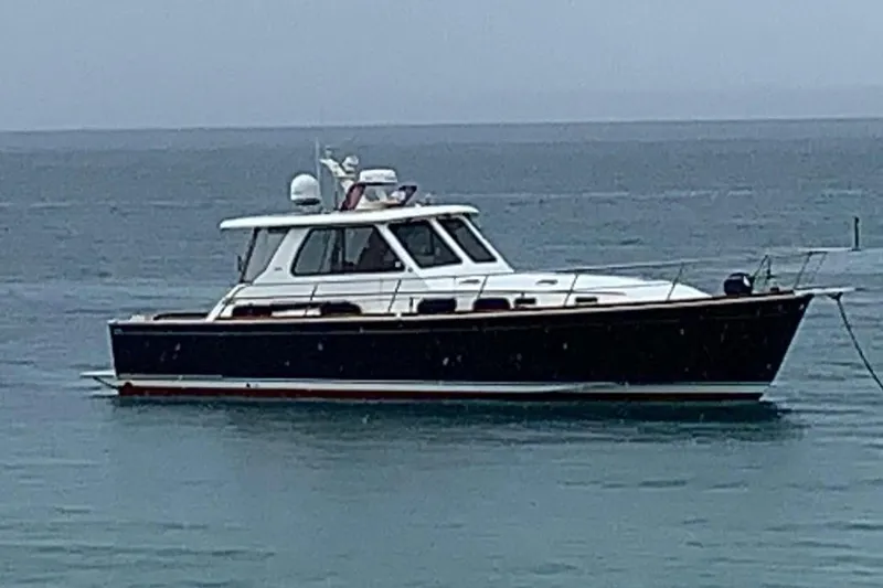 Paradise Yacht Photos Pics 