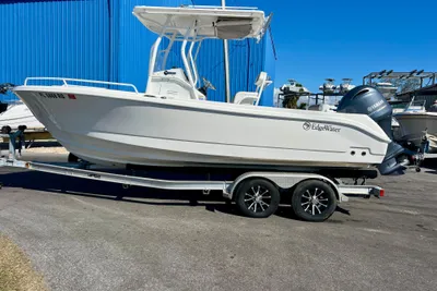 Edgewater 208CC