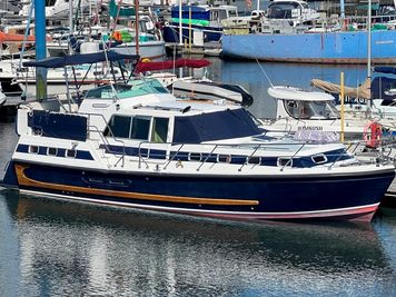 2002 Aquastar Ocean Star 38