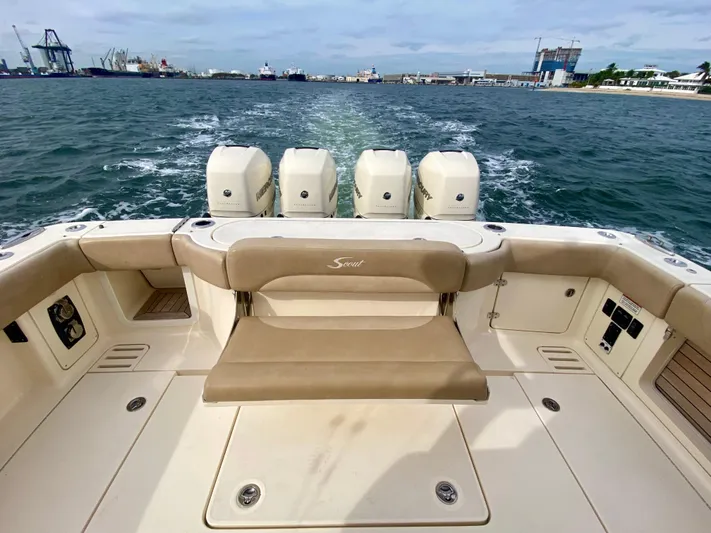  Yacht Photos Pics Transom Flip Down Seating