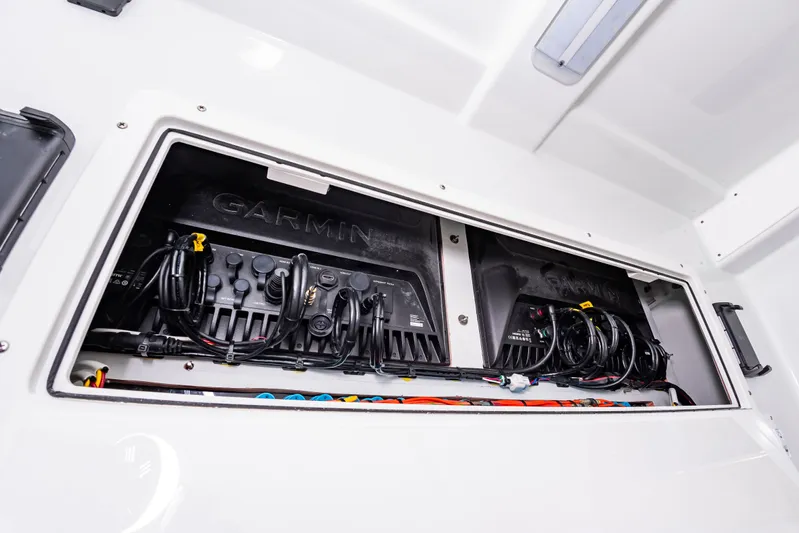 Krusty Krab II Yacht Photos Pics Garmin electronics in Freeman 38 boat, model year 2025.